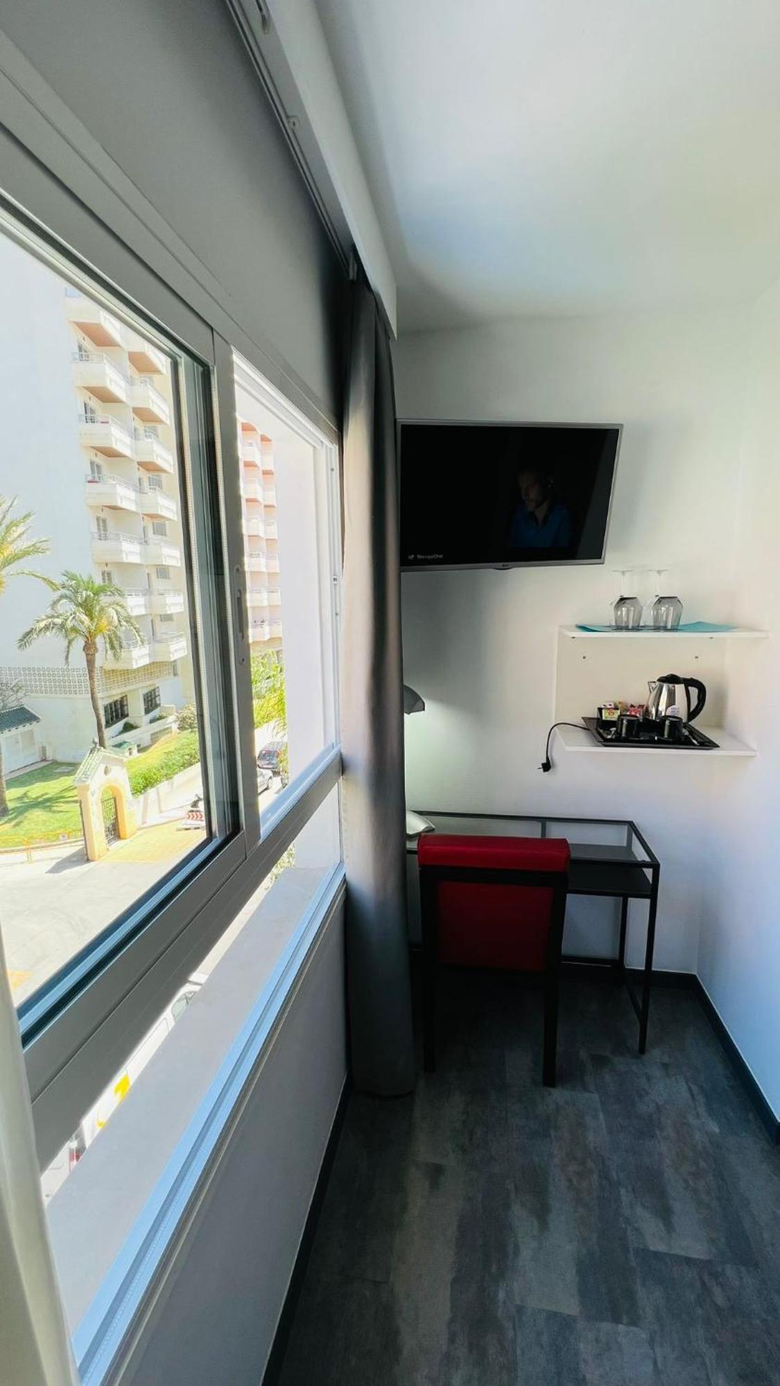 Bajondillo Beach Cozy Inns (Adults Only) Torremolinos Exterior photo