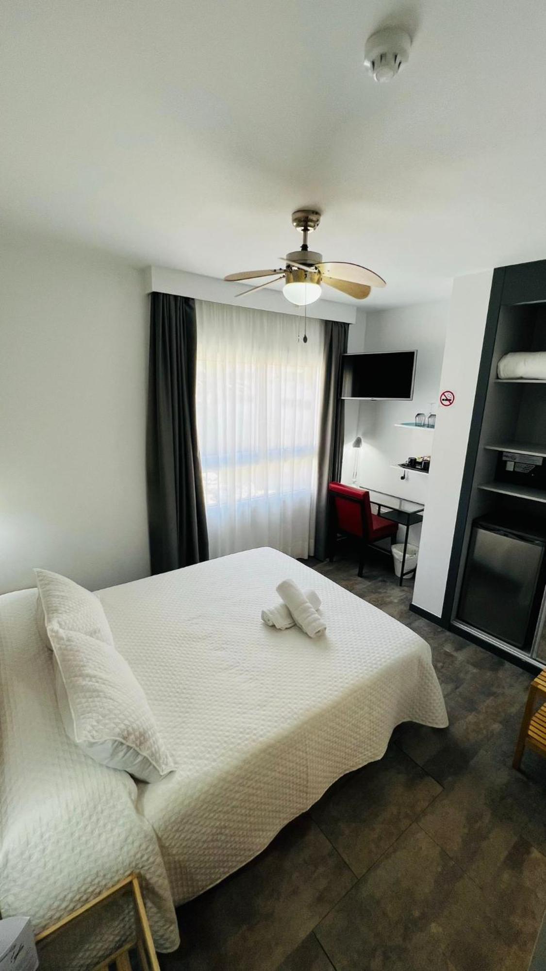 Bajondillo Beach Cozy Inns (Adults Only) Torremolinos Exterior photo