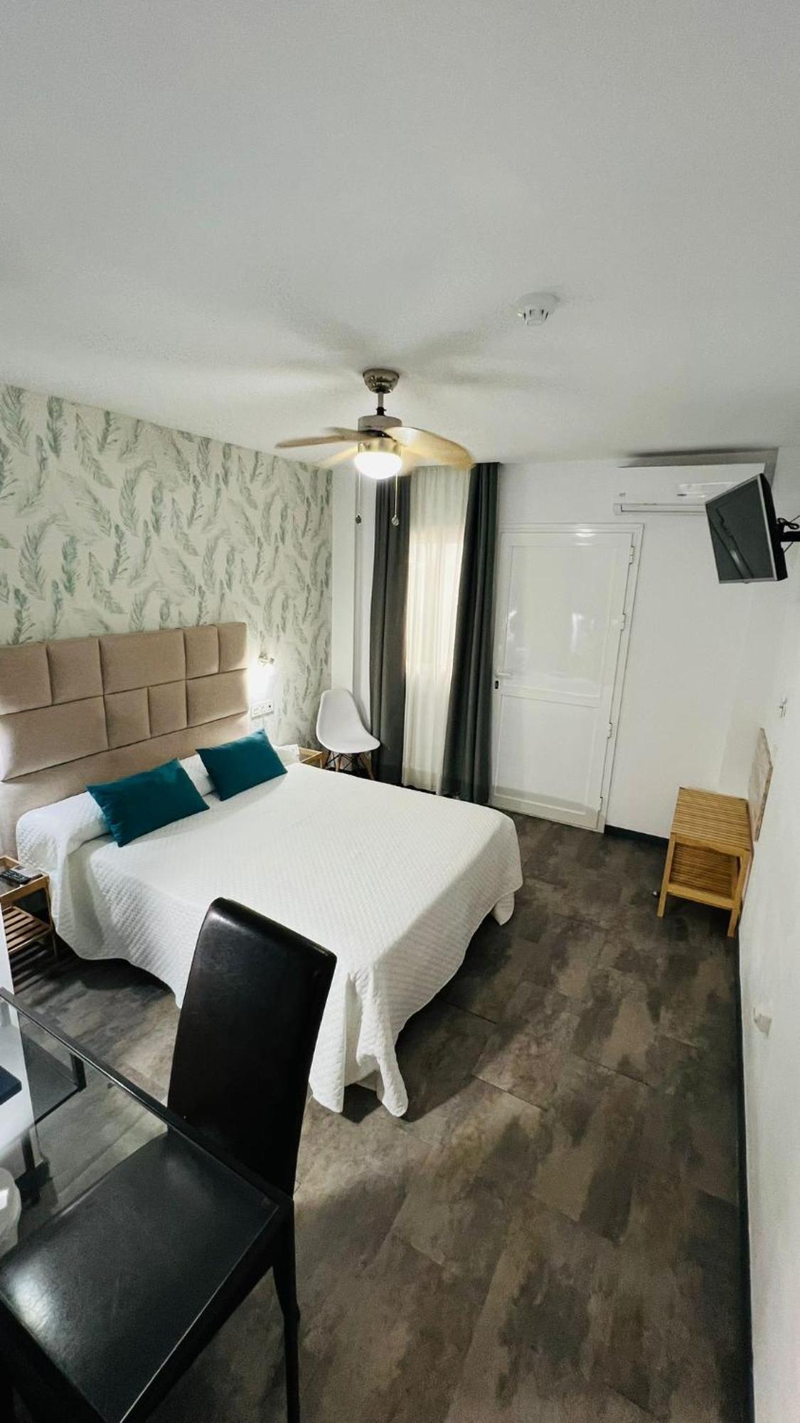 Bajondillo Beach Cozy Inns (Adults Only) Torremolinos Exterior photo