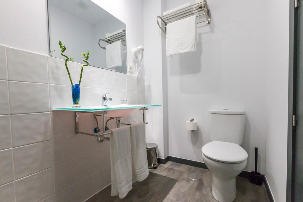 Bajondillo Beach Cozy Inns (Adults Only) Torremolinos Exterior photo